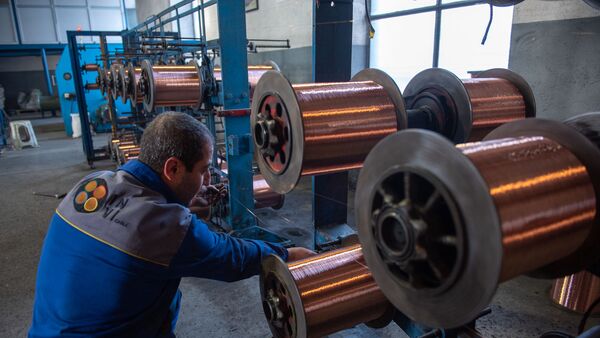 Что с ювелиркой? Статистику промышленности Армении за январь-апрель резко переиграли
