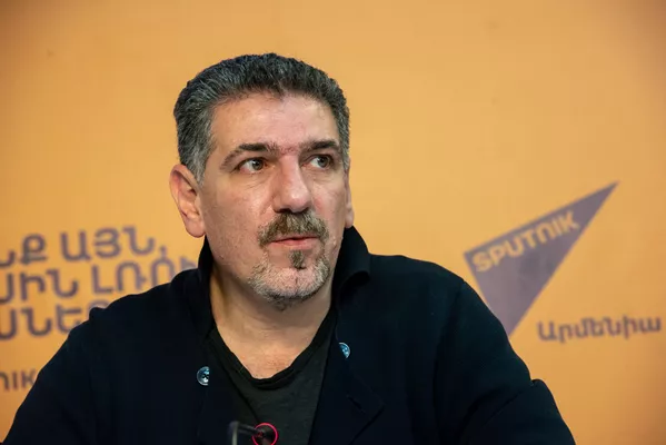 Пресс-конференция режиссера Ованнеса Галстяна - Sputnik Армения