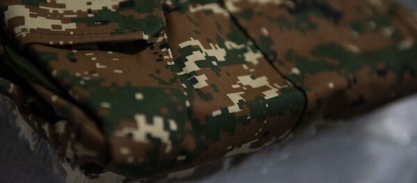 Демонстрация армейской одежды в центральной материальной база управления тыла ВС Армении Демонстрация армейской одежды в центральной материальной база управления тыла ВС Армении - Sputnik Армения