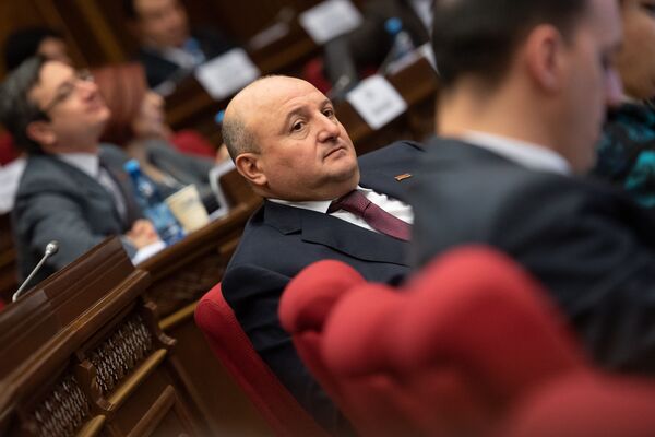 Ինչից են վախենում նոր պատգամավորները. նորընտիրների խոստովանությունը Ինչից են վախենում նոր պատգամավորները. նորընտիրների խոստովանությունը - Sputnik Արմենիա