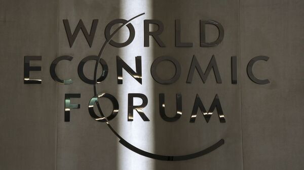 Эмблема Всемирного экономического форума в Давосе - Sputnik Արմենիա