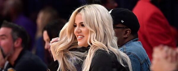 Хлое Кардашян наблюдает баскетбольный матч NBA между командами Los Angeles Lakers и Cleveland Cavaliers (13 января 2019). Лос-Анджелес Хлое Кардашян наблюдает баскетбольный матч NBA между командами Los Angeles Lakers и Cleveland Cavaliers (13 января 2019). Лос-Анджелес - Sputnik Արմենիա