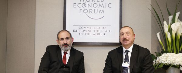 Неформальная встреча премьер-министра Армении Никола Пашиняна и президента Азербайджана Ильхама Алиева (22 января 2019). Давос - Sputnik Армения