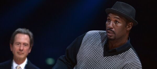 Британский боксер Леннокс Льюис Британский боксер Леннокс Льюис - Sputnik Արմենիա