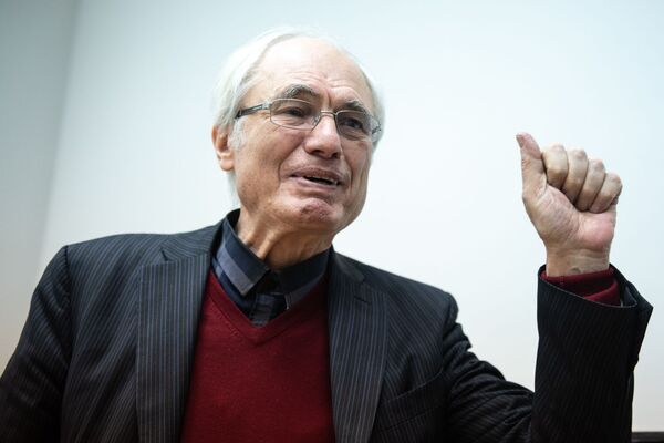 Любимец маэстро Мансуряна, или Как появилось самое музыкальное дерево Еревана - Sputnik Армения