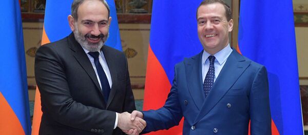 Встреча премьер-министров Армении и России Никола Пашиняна и Дмитрия Медведева (25 января 2019). Москвa Встреча премьер-министров Армении и России Никола Пашиняна и Дмитрия Медведева (25 января 2019). Москвa - Sputnik Արմենիա
