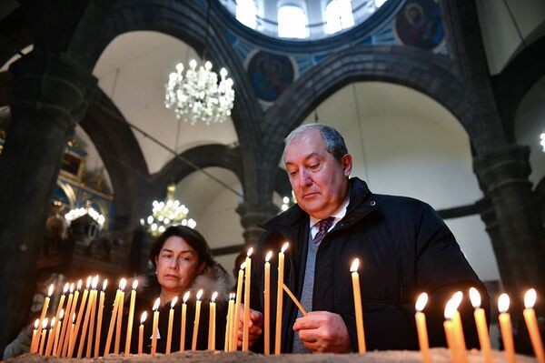 Армен Саркисян зачастил в Гюмри – горожане довольны Армен Саркисян зачастил в Гюмри – горожане довольны - Sputnik Армения