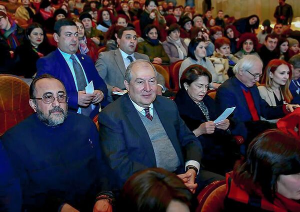 Армен Саркисян зачастил в Гюмри – горожане довольны Армен Саркисян зачастил в Гюмри – горожане довольны - Sputnik Армения