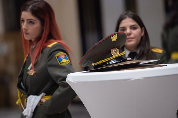 Հայոց բանակի օրվան նվիրված հանդիսավոր արարողության փորձը - Sputnik Արմենիա