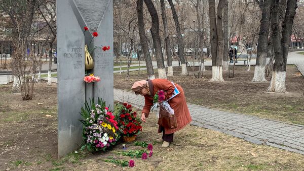 Памятник жертвам Холокоста в Армении - Sputnik Армения