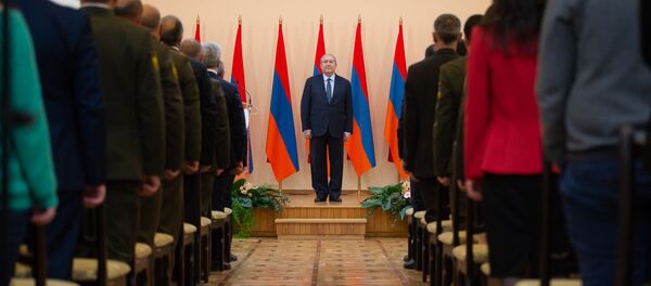 Президент Армен Саркисян во время церемонии награждения военнослужащих (28 января 2019). Еревaн - Sputnik Արմենիա