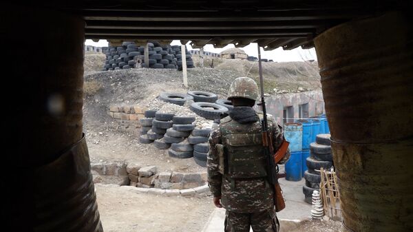 Պայմանագրայինները Հայաստանը պաշտպանելիս. ինչպե՞ս են անցնում տոն օրերը դիրքերում Պայմանագրայինները Հայաստանը պաշտպանելիս. ինչպե՞ս են անցնում տոն օրերը դիրքերում - Sputnik Արմենիա