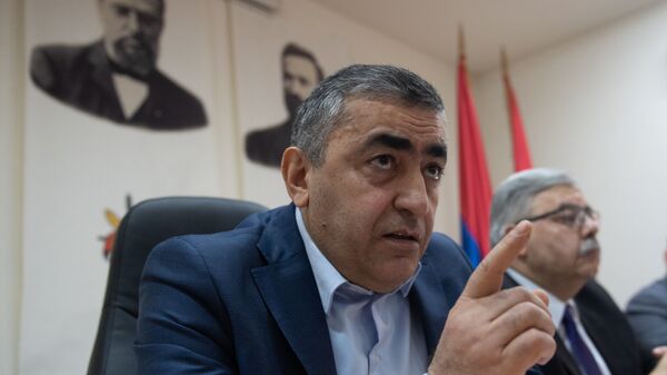 Председатель Бюро партии АРФД Армен Рустамян на пресс-конференции (29 января 2019). Еревaн - Sputnik Армения