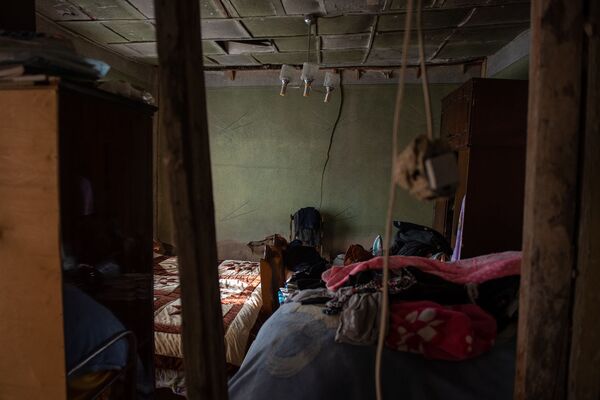 Այլ՝ սարսափելի Երևան. բնակիչները ապրում են վախը սրտում. լուսանկարներ Այլ՝ սարսափելի Երևան. բնակիչները ապրում են վախը սրտում. լուսանկարներ - Sputnik Արմենիա