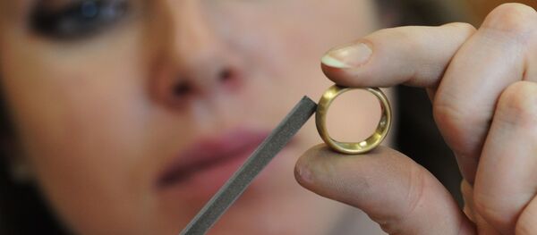 Обучение ювелирному делу в Политехническом колледже Обучение ювелирному делу в Политехническом колледже - Sputnik Армения