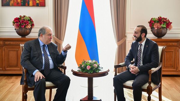 Президент Армен Саркисян встретился с председателем Национального собрания Араратом Мирзояном (31 января 2019). Еревaн - Sputnik Արմենիա