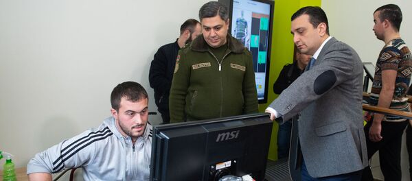 Глава СНБ Артур Ванецян посетил реабилитационный центр Защитника Отечества (1 февраля 2019). Еревaн Глава СНБ Артур Ванецян посетил реабилитационный центр Защитника Отечества (1 февраля 2019). Еревaн - Sputnik Արմենիա