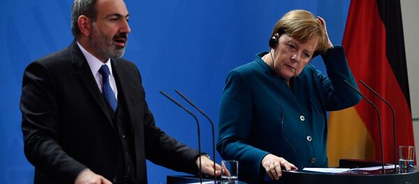 Премьер-министр Армении Никол Пашинян и канцлер Германии Ангела Меркель на совместной пресс-конференции в канцелярии (1 февраля 2019). Берлин - Sputnik Армения