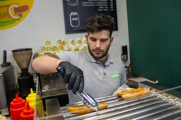 Համով Հայաստան. հոթ դոգի ամենահամեղ բաղադրատոմսը Համով Հայաստան. հոթ դոգի ամենահամեղ բաղադրատոմսը - Sputnik Արմենիա