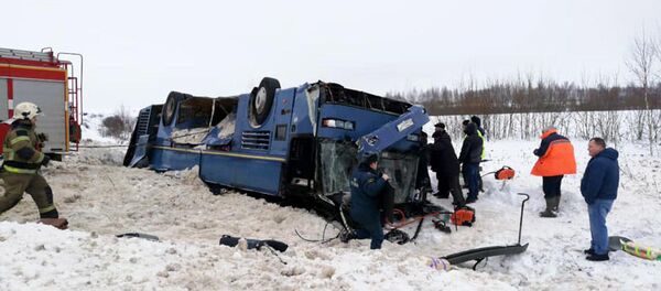 Автобус опрокинулся под Калугой, внутри находились 48 человек, среди них 33 ребенка - Sputnik Արմենիա