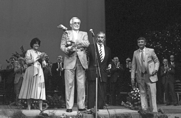 В Ереване фильмы свои не показывай! Как грузинский режиссер чудом выжил в Армении - Sputnik Армения