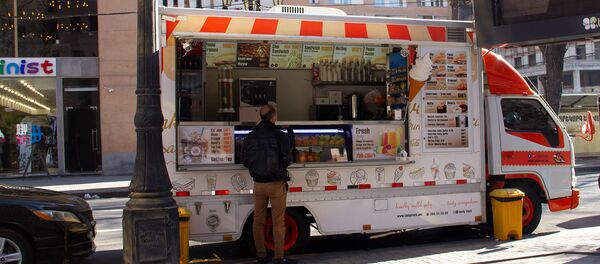 Мобильные кафе в Ереване Мобильные кафе в Ереване - Sputnik Армения