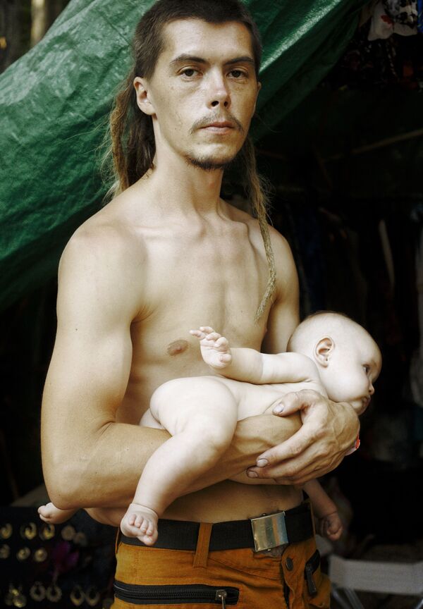 Ռուս լուսանկարիչ Artem Mikryukov–ի «Portrait of Father and Son» լուսանկարը - Sputnik Արմենիա