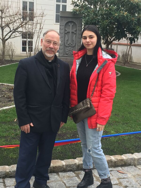 Браки армян с иностранцами и ликер: отец Ваан раскрыл секреты Монастыря мхитаристов в Вене - Sputnik Армения