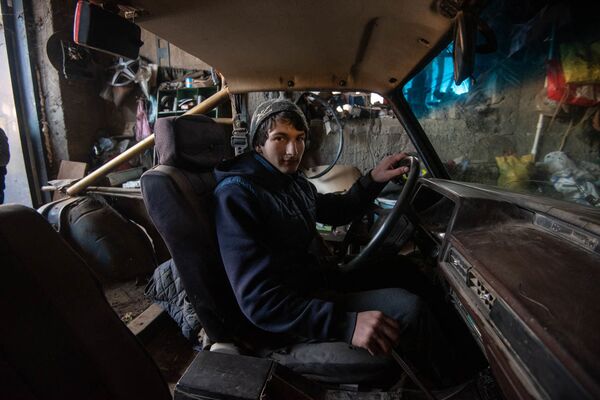 Սիսիանցի դպրոցականը մեքենա է հավաքել, անունն էլ դրել «Хищник». տեսանյութ և լուսանկարներ - Sputnik Արմենիա