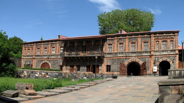 Таинственная крепость и улица-клад: топ-5 крутых мест в Гюмри - Sputnik Армения