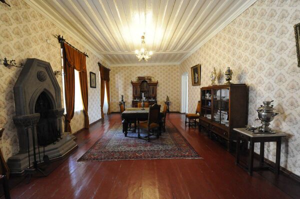 Таинственная крепость и улица-клад: топ-5 крутых мест в Гюмри - Sputnik Армения