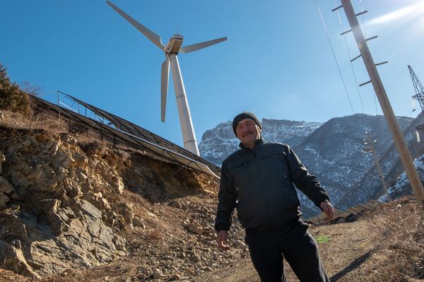 Как горцы приручили ветер: электростанция в Зангезурских горах и ее старый волшебник - Sputnik Армения