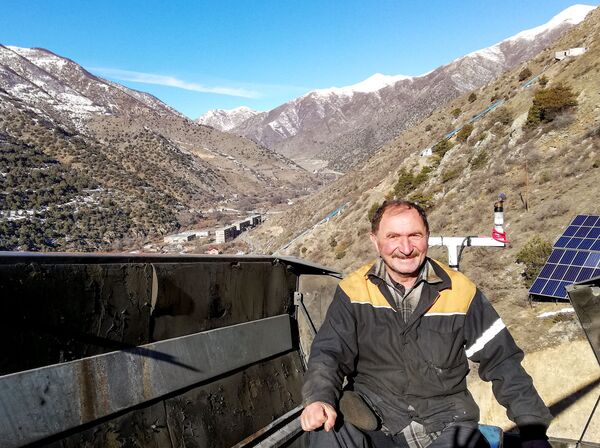 Как горцы приручили ветер: электростанция в Зангезурских горах и ее старый волшебник - Sputnik Армения