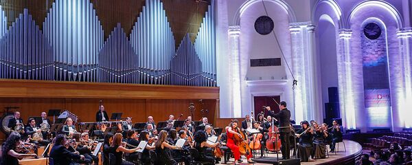 Концерт Национального филармонического оркестра Армении под руководством Эдуарда Топчяна Концерт Национального филармонического оркестра Армении под руководством Эдуарда Топчяна - Sputnik Армения