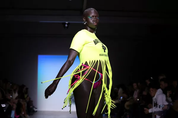 Показ коллекции модного дома Chromat на Неделе моды в Нью-Йорке Показ коллекции модного дома Chromat на Неделе моды в Нью-Йорке - Sputnik Армения