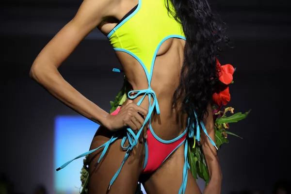 Модель на показе Chromat в рамках Недели моды в Нью-Йорке Модель на показе Chromat в рамках Недели моды в Нью-Йорке - Sputnik Армения