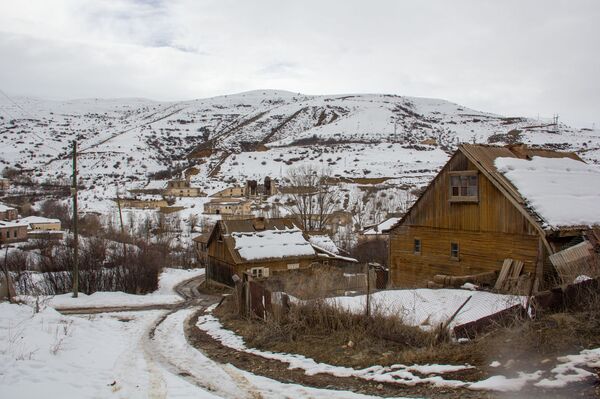 Если не будет хлеба… они угостят медом: чего мы не знали о самом маленьком городе Армении - Sputnik Армения