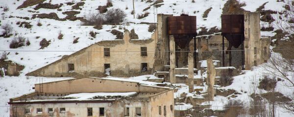 Останки горнорудного комбината в Дастакерте, Сюникская область - Sputnik Армения