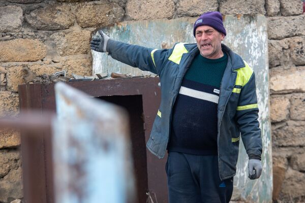 Если не будет хлеба… они угостят медом: чего мы не знали о самом маленьком городе Армении - Sputnik Армения