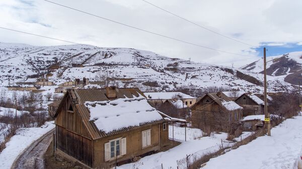 Если не будет хлеба… они угостят медом: чего мы не знали о самом маленьком городе Армении - Sputnik Армения
