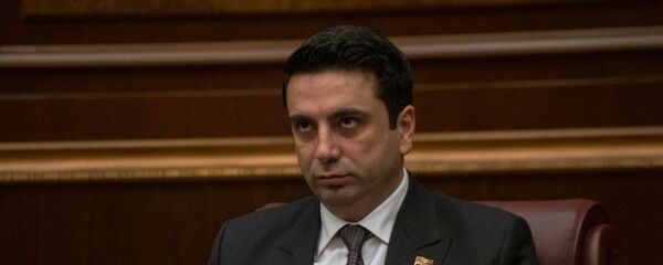 Вице-спикер Ален Симонян на внеочередном заседании парламента Армении (12 февраля 2019). Еревaн - Sputnik Արմենիա