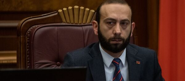 Спикер Национального Собрания Арарат Мирзоян на внеочередном заседании парламента Армении (12 февраля 2019). Еревaн Спикер Национального Собрания Арарат Мирзоян на внеочередном заседании парламента Армении (12 февраля 2019). Еревaн - Sputnik Արմենիա