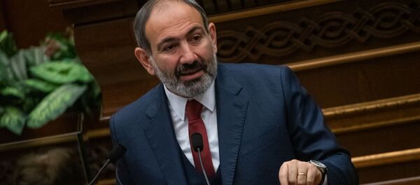 Премьер-министр Никол Пашинян на внеочередном заседании парламента Армении (12 февраля 2019). Еревaн - Sputnik Армения