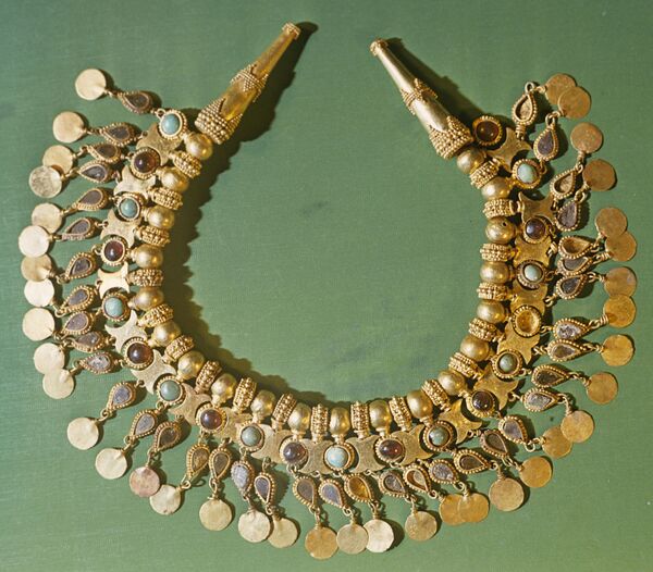 Золото Бактрии: как талибам не удалось завладеть сокровищами Кушанской империи Золото Бактрии: как талибам не удалось завладеть сокровищами Кушанской империи - Sputnik Армения