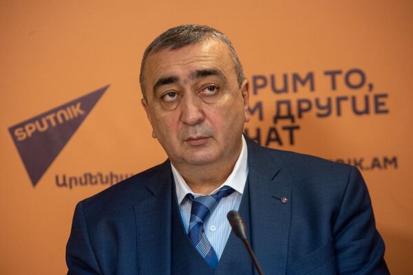 Армяне и забытая война в Афганистане: о чем не стоит молчать спустя 30 лет? Армяне и забытая война в Афганистане: о чем не стоит молчать спустя 30 лет? - Sputnik Армения