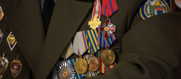 Награды генерал-лейтенанта Армена Дарбиняна Награды генерал-лейтенанта Армена Дарбиняна - Sputnik Արմենիա