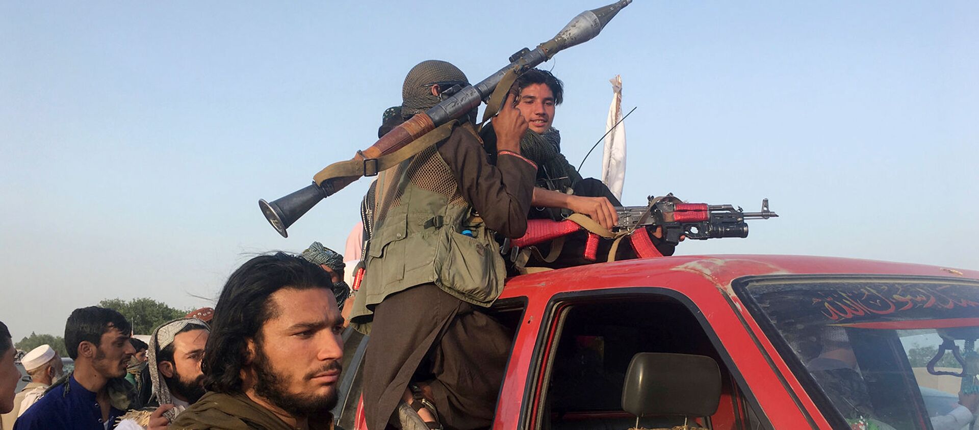 Бойцы Талибан в районе провинции Нангархар, к востоку от Кабула (16 июня 2018). Афганистан - Sputnik Армения, 1920, 14.07.2021