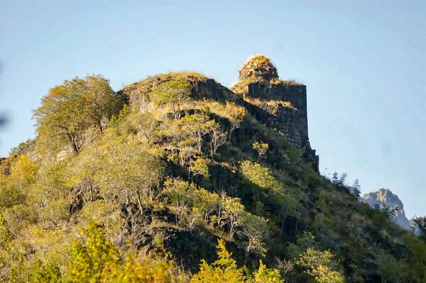 Զբոսաշրջիկները հիացած են. Հայաստանի հիասքանչ, սակայն քիչ ծանոթ 5 լավագույն վայրերը Զբոսաշրջիկները հիացած են. Հայաստանի հիասքանչ, սակայն քիչ ծանոթ 5 լավագույն վայրերը - Sputnik Արմենիա