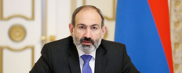 Премьер-министр Никол Пашинян во время совещания по модернизации КГД (16 февраля 2019). Еревaн Премьер-министр Никол Пашинян во время совещания по модернизации КГД (16 февраля 2019). Еревaн - Sputnik Արմենիա