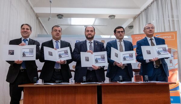 Писал для всех и жил для всех: юбилей Ованнеса Туманяна пройдет с огромным размахом - Sputnik Армения